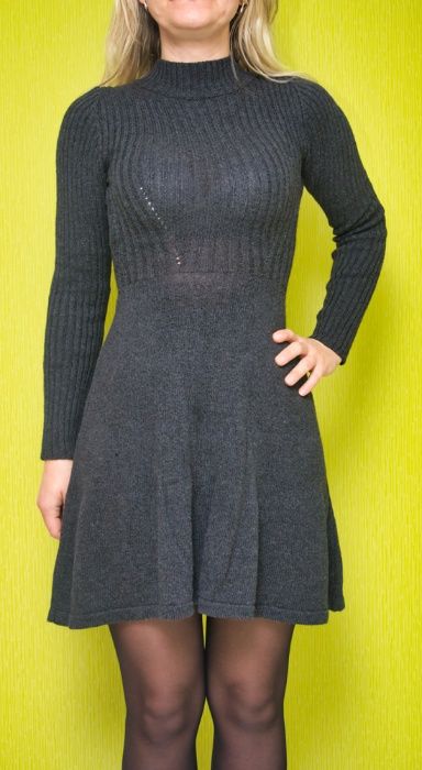 Sukienka dzianinowa szara Bershka rozmiar S