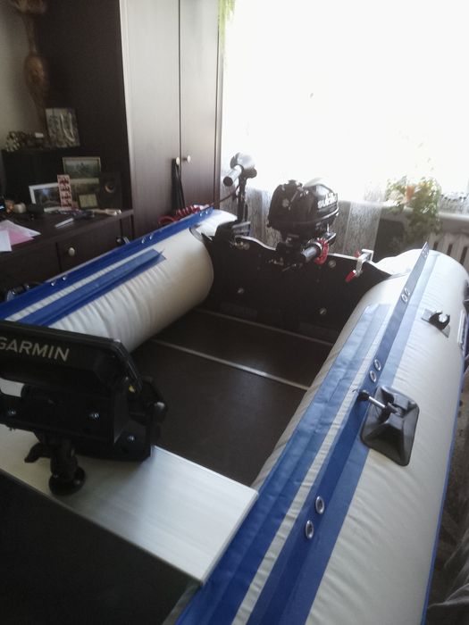Ponton 330 + kil + koła transportowe