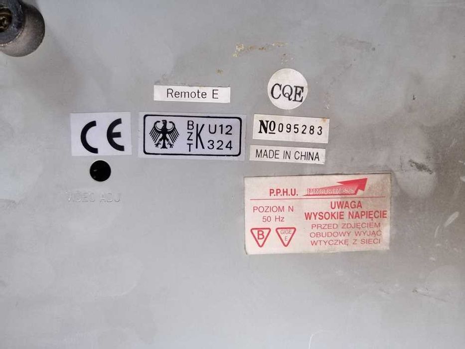 Tuner satelitarny telewizyjny Morgan's Denver II z pilotem. Super stan