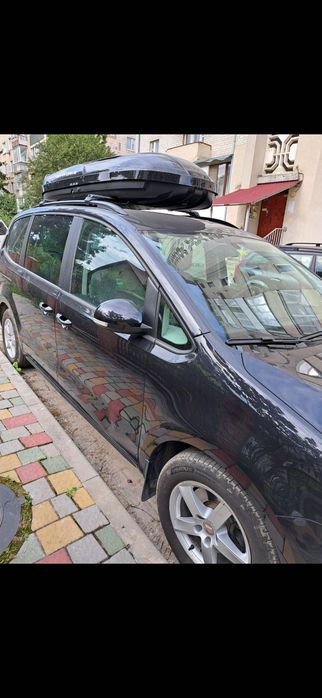 Seat Alhambra  мінівен