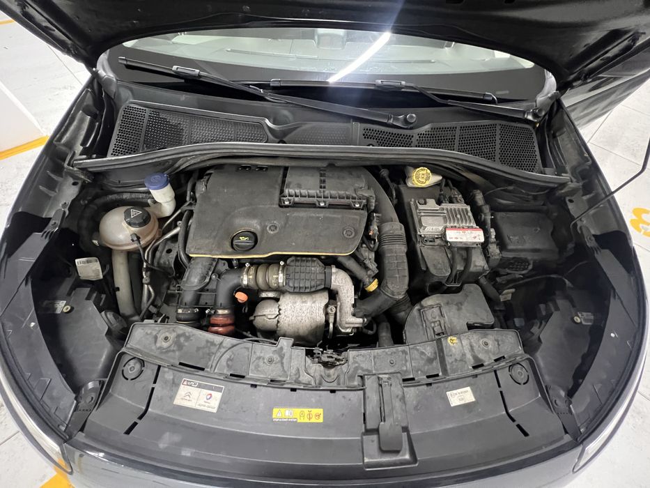 Citroen C4 Cactus 1.6 CINZENTO