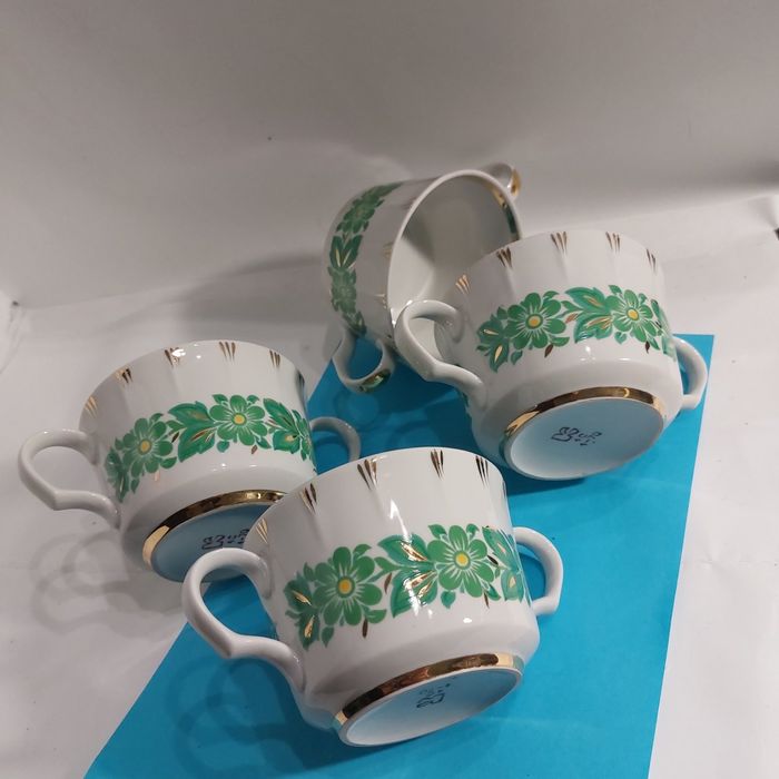 Фарфор,фарфоровые  бульонницы. Киев. Чашки,креманки, СССР.