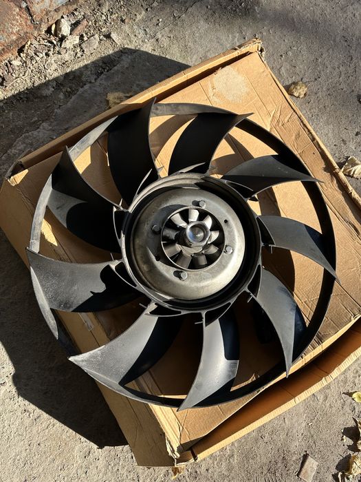 Віскомуфта вентилятор range rover land evogue 4.4 дизель