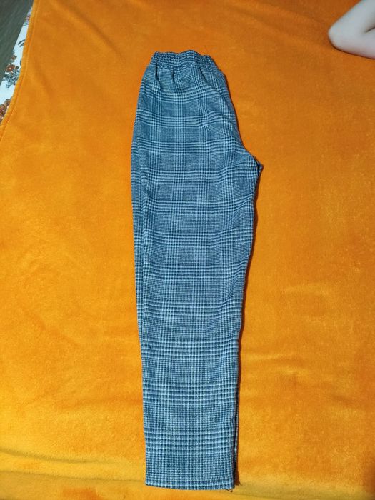 Брюки на дівчинку 11 - 12 років