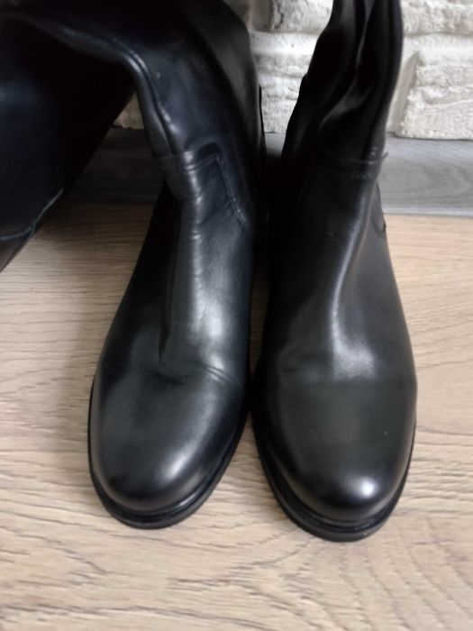 Жіночі шкіряні  чоботи