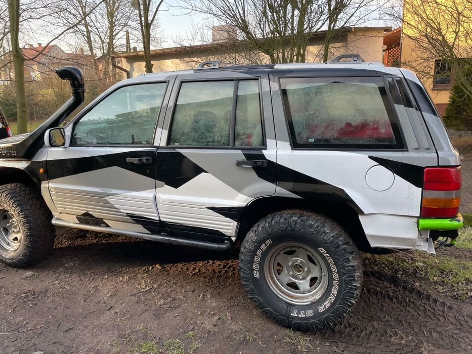 Jeep po generalnym remoncie z nowym gazem