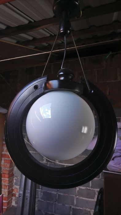 lampa czarna kula