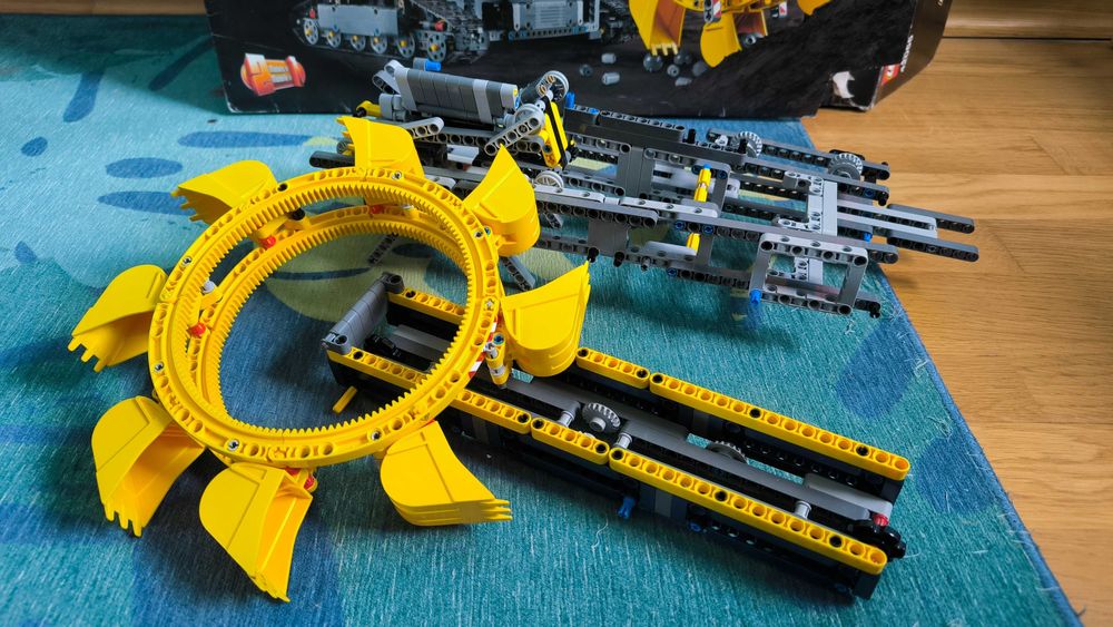 Klocki LEGO Technic 42055 koparka gąsienicowa