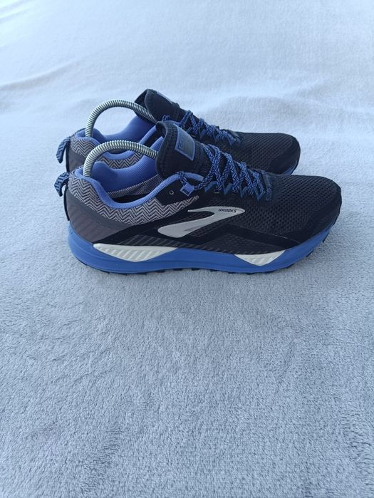 Мужские кроссовки Brooks Gore-tex р40