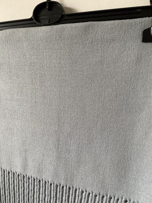 COS prążkowana dzianinowa spódnica midi jedwab cupro