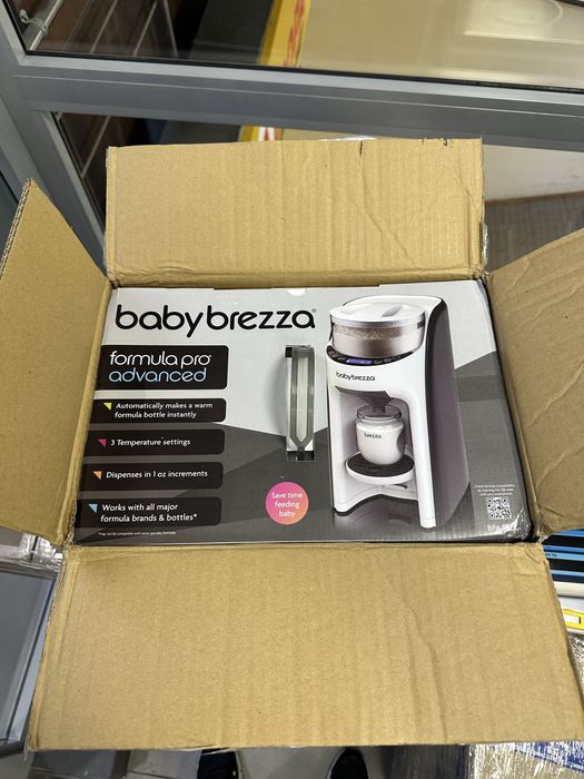 Машина для приготування дитячої суміші Baby Brezza Formula Pro Advanced (FRP0046)