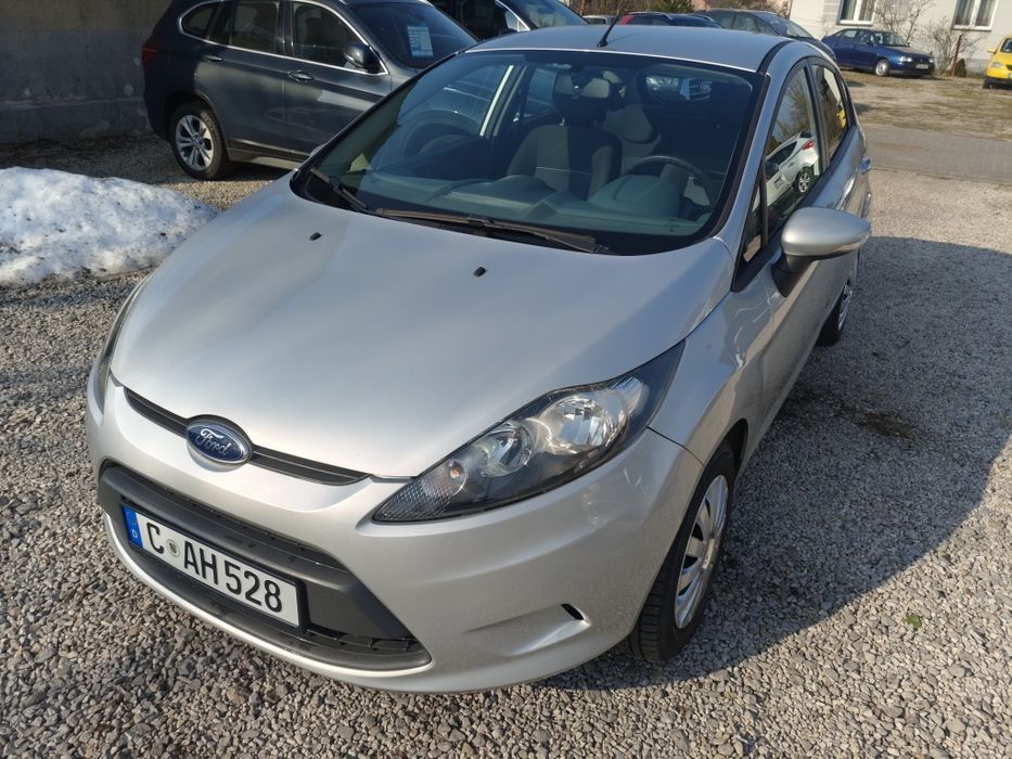 Fiesta  102tyś.km. Cała oryginalna.  2011r.