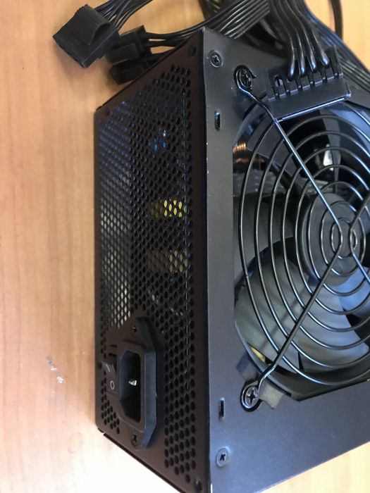 Блок живлення Thermaltake TR2 S Series 600W. Стандарт 80+EU