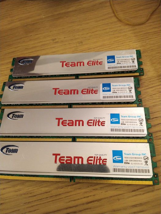 Ram ddr2 800mhz com clock muito bom