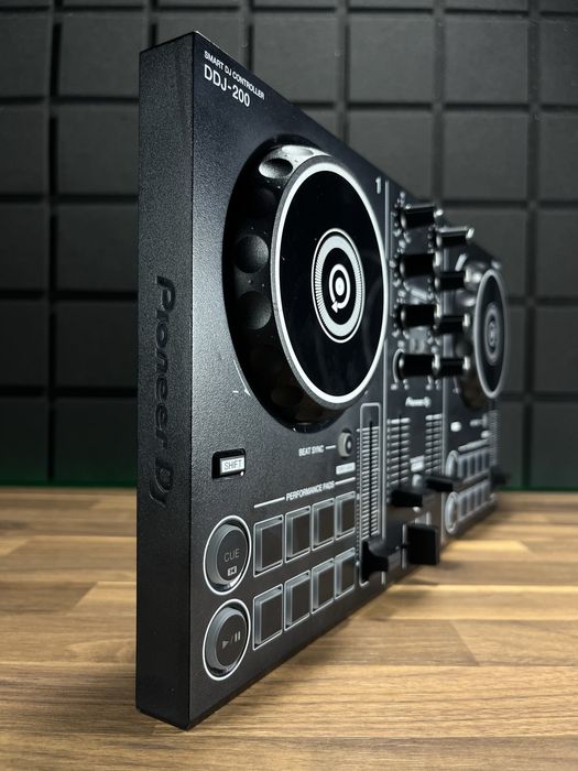 Pioneer DDJ-200 (Доставимо кур’єром — БЕЗКОШТОВНО!)