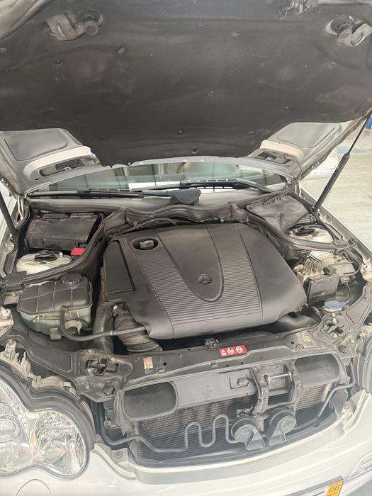 Mercedes Benz C220 Carrinha - Cx. Automatica Diesel - Teto Abrir