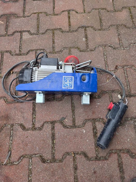 Sprzedam małą wyciagarke