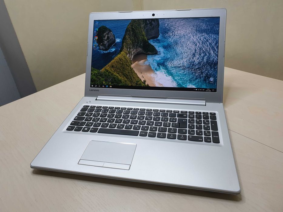 Потужний ноутбук Lenovo /Intel Core i5-7200/NVIDIA GeForce 940MX/Full HD, IPS