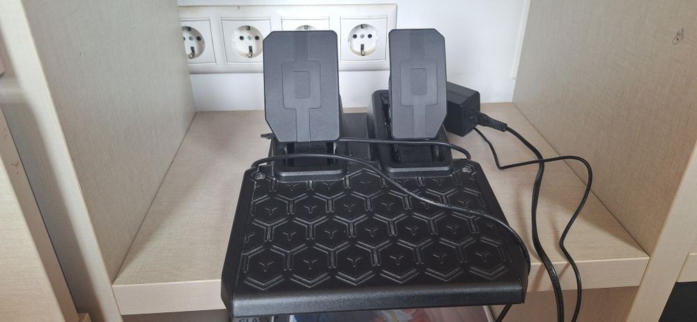 Thrustmaster T128