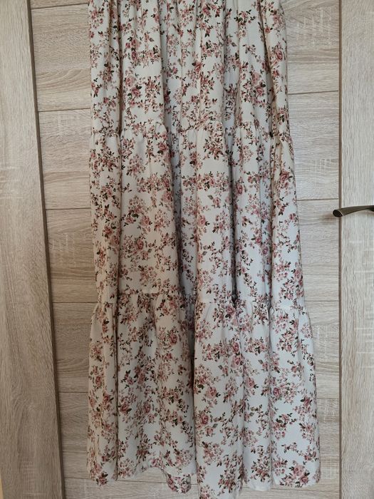 Długa sukienka w kwiaty XL