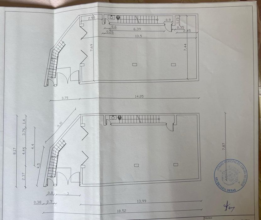 Garagem de grande dimensão - Câmara de Lobos(Junto à via rápida)