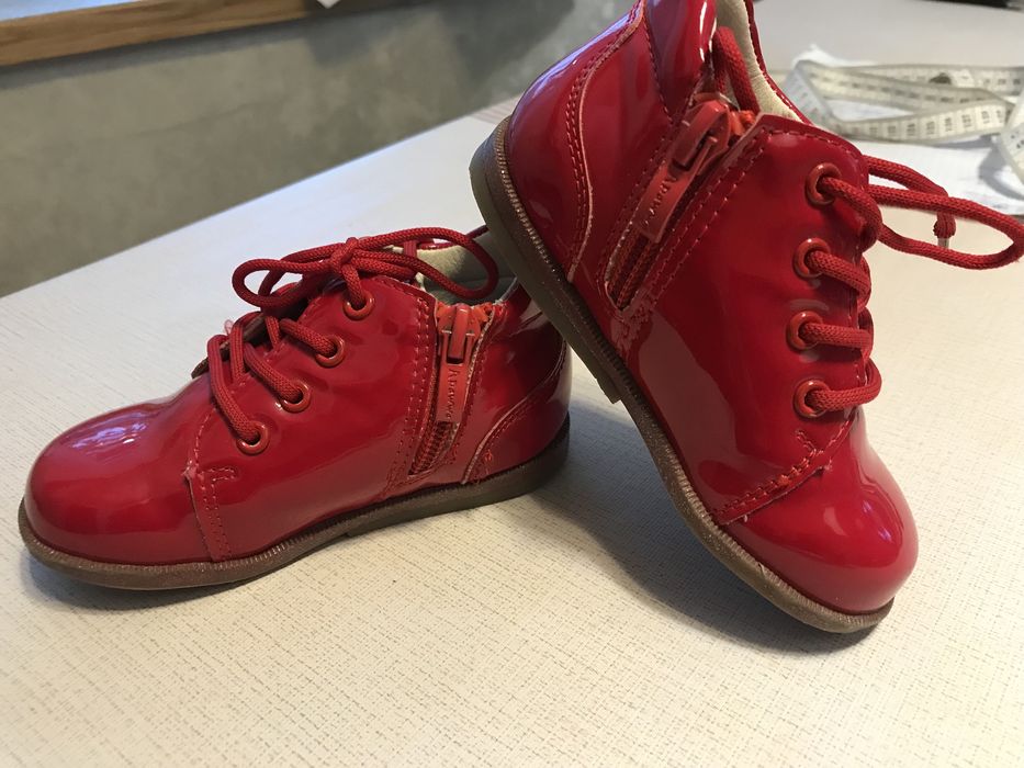 Черевички святкові червоні та сріблясті