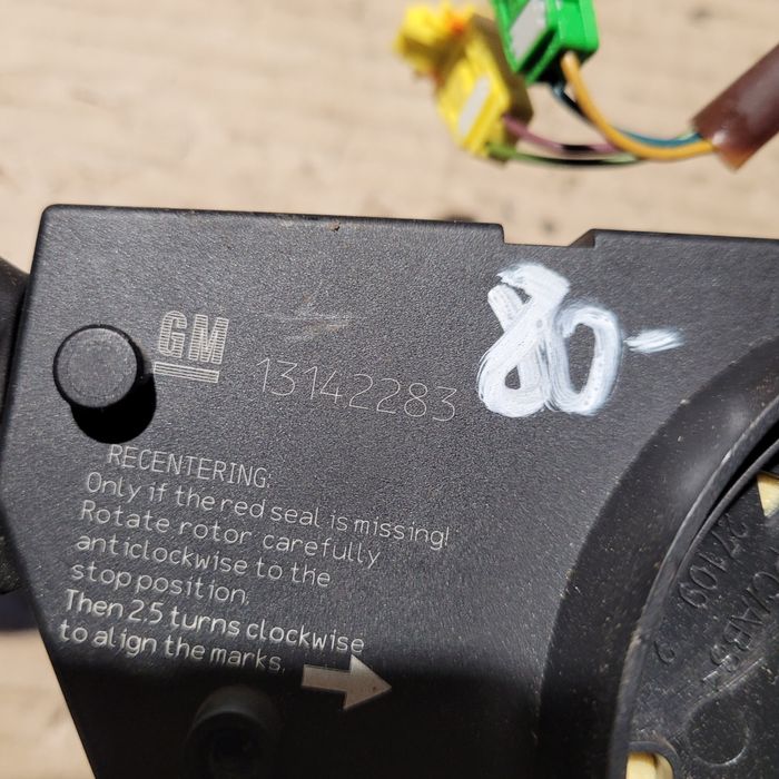 Przełącznik zespolony pająk manetki opel Corsa D 2008r