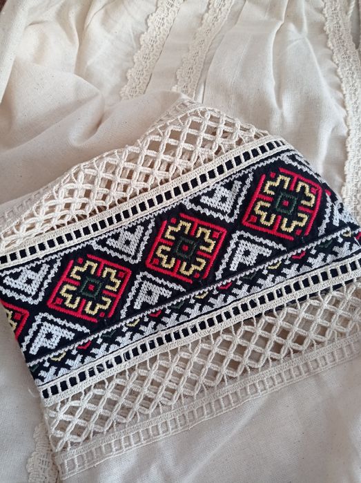 Вишиванка жіноча , вишита сорочка.