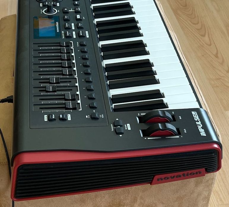 Controlador Novation Impulse 49, como novo