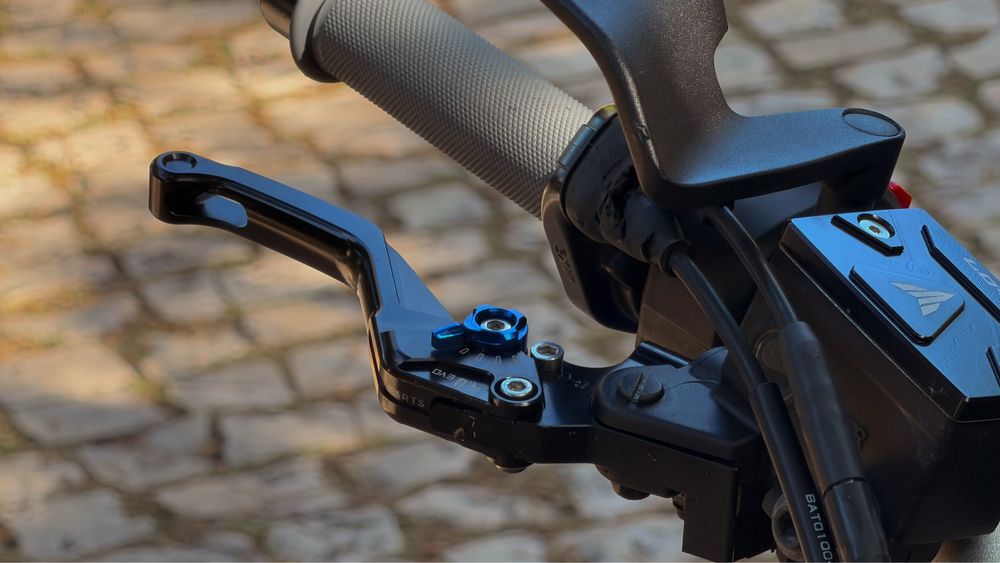 Yamaha MT-07 55kw (Akrapovic)