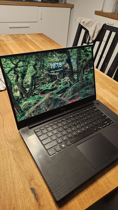 Laptop Dell Precision 5530 | Xeon E-2176M | 32GB RAM | 4K Touch | Quadro P2000