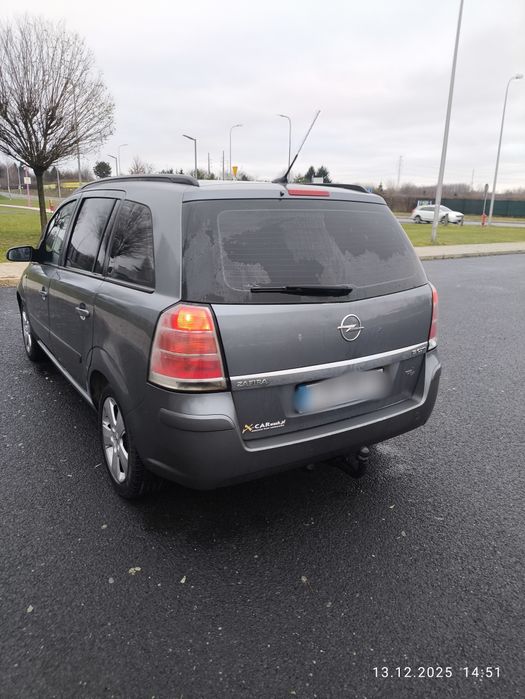 Opel Zafira 2006, 1.9 дизель АКПП