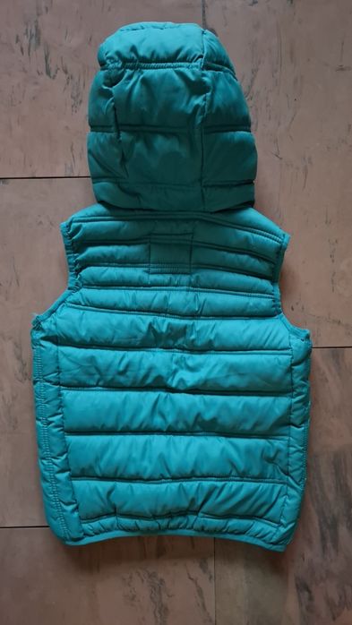 Bezrekawnik rozm.128 Zara