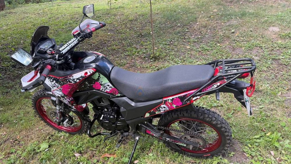 Продам мотоцикл Loncin 200