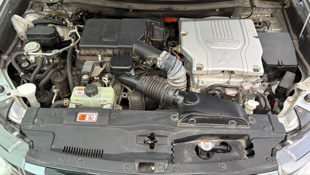 Mitsubihi outlender PHEV
