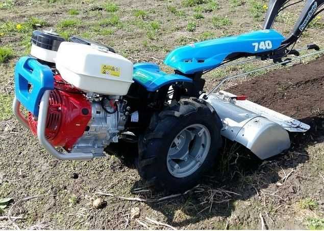 Ciągnik jednoosiowy BCS740 (11.4 KM), KRATA wyrównująca, Najazdy ALU