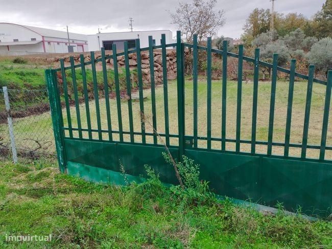 Terreno para construção — Teixoso E Sarzedo, Castelo Branco