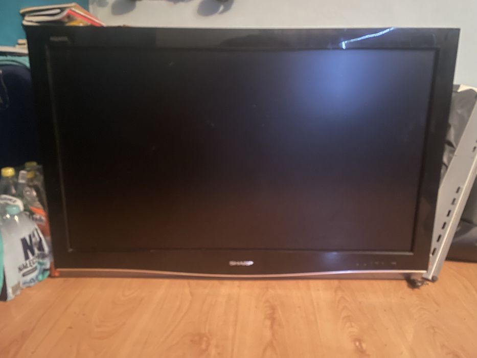Telewizor Sharp 42cale