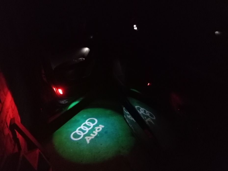 Продам AUDI Q3 quattro