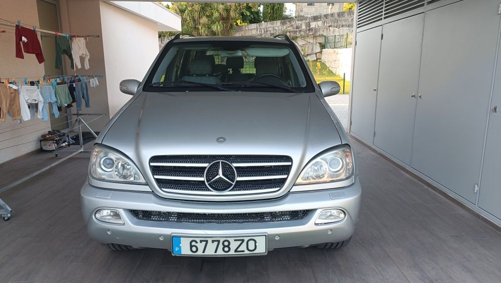 Mercedes-Benz ML 270 CDI (2002) – Estimado Familiar, Teto Abrir e Som Pioneer/Alpine