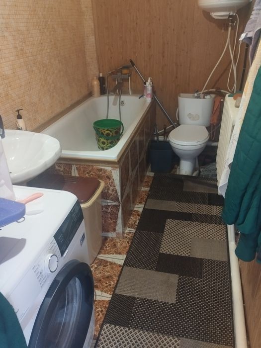 До вашої уваги гарний,якісно побудований будинок в с.Заозерне