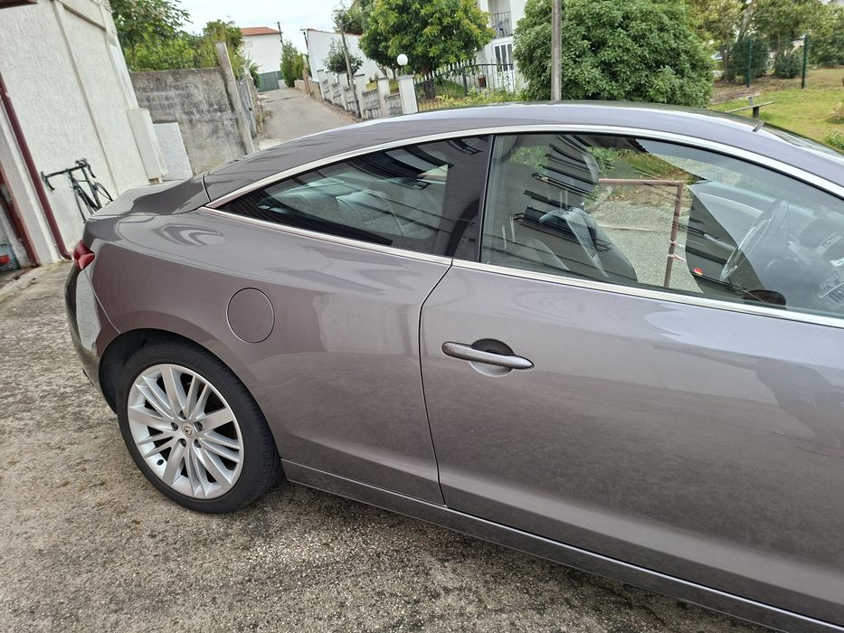 Renault Laguna Coupé GT 4Control 2.0 dCi (180cv)