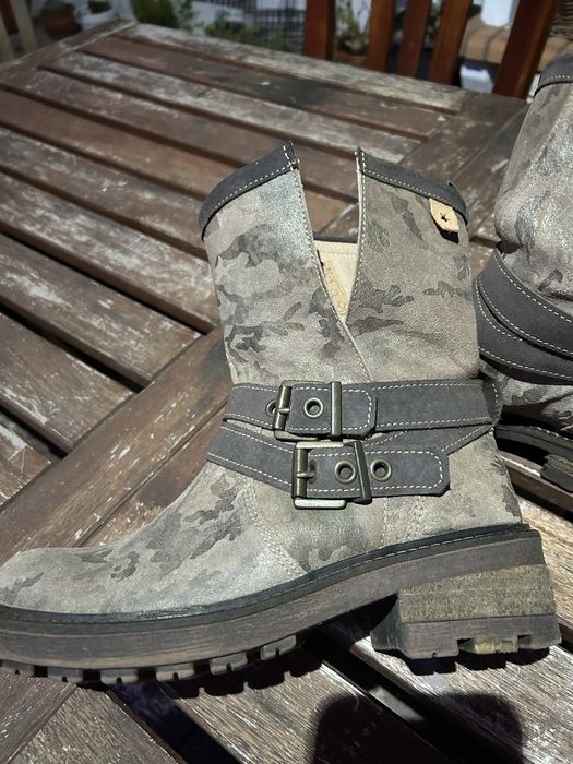 Botas cubanas em Pele