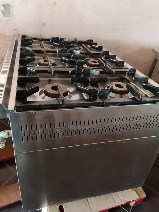 Fogão de 6 bocas industrial como novo