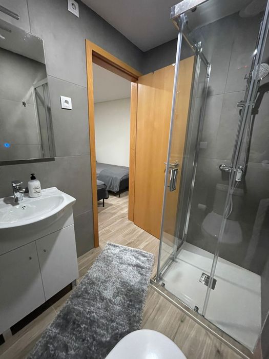 Quartos PARTILHADOS c/ Wc privativo  ao ISCAP/a 2KmPolo Universitário