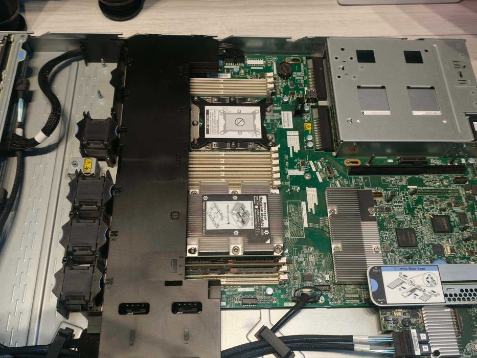 Serwer Lenovo ThinkSystem SR530 1U | Xeon 4110 | 32GB EEC | XClarity