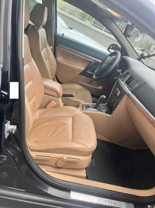 Opel Vectra C Kombi Lift | 3.0 V6 184KM | Beżowa Skóra | Full Opcja | Serwis ASO | Klimatyzacja | Pełen bak!