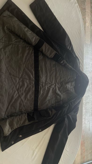 Blusão da marca Izaris Sportswear