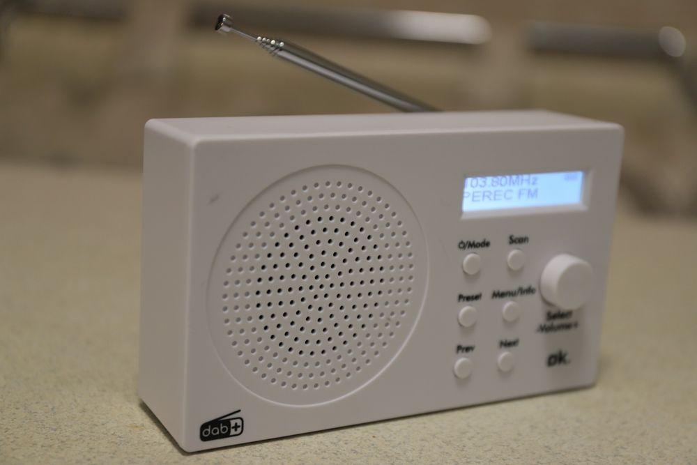 Ok .  ORD 101BT - WT - 2   fm radio