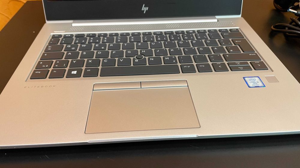 Notebook HP Elite Book 13,3" FHD 8/256GB/ W11Pro / jak nowy /Lid